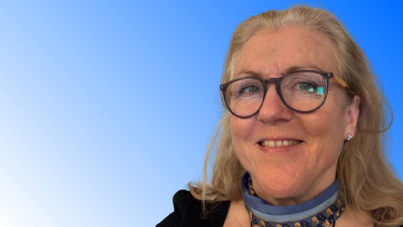 Julia Smyth - Broadcast Journalist